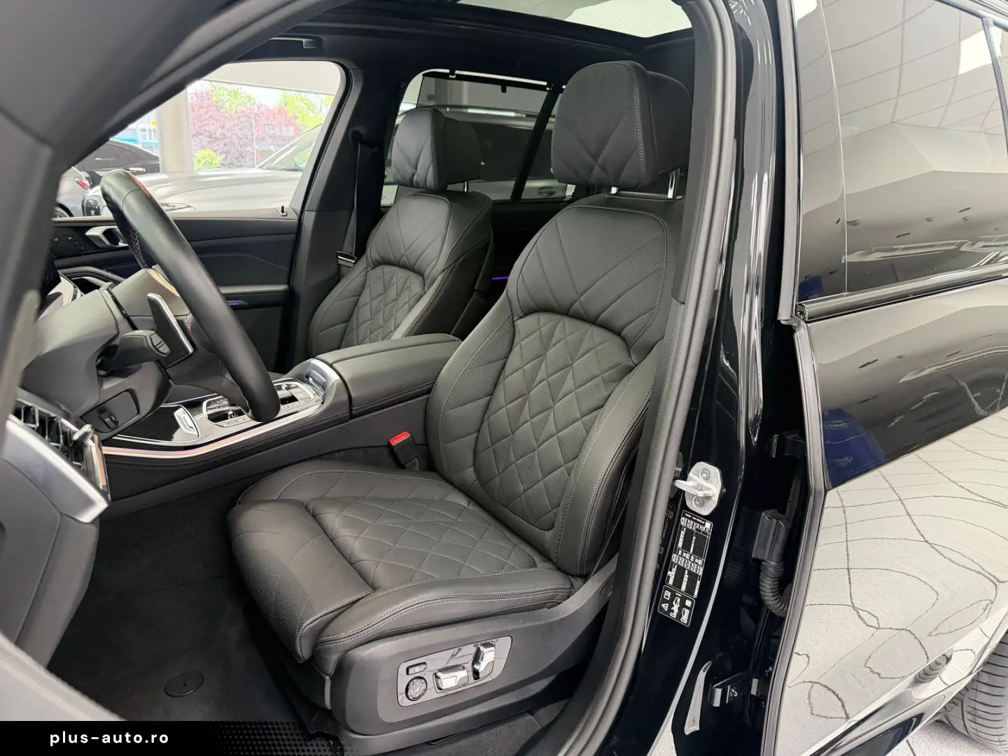 BMW X5 M60 i xD PANO-SKY STHZG H-K HUD ACC GLAS 360