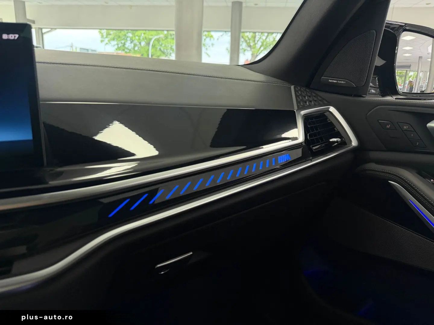 BMW X5 M60 i xD PANO-SKY STHZG H-K HUD ACC GLAS 360