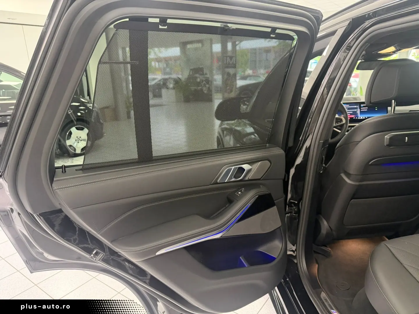 BMW X5 M60 i xD PANO-SKY STHZG H-K HUD ACC GLAS 360