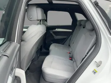 AUDI Q5 Advanced 40 TFSI quattro S tronic Pano AHZV