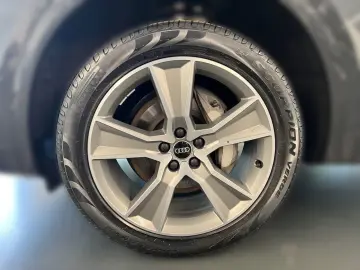 AUDI Q5 50TFSI e advanced quattro S tronic NAVI PANO