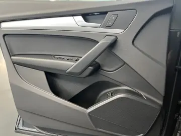 AUDI Q5 50TFSI e advanced quattro S tronic NAVI PANO