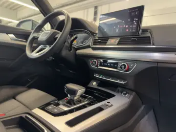 AUDI Q5 S line 55 2.0 TFSI e quattro virtual AHK Pano