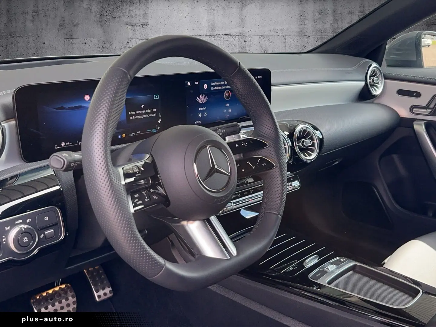 MERCEDES-BENZ CLA 250 4M AMG 360  DISTRO PANO SOUND MLED HUD