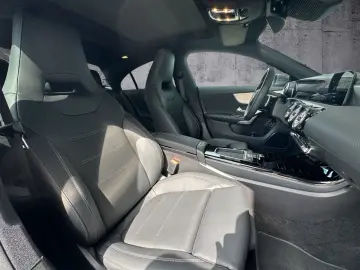 MERCEDES-BENZ CLA 250 4M AMG 360  DISTRO PANO SOUND MLED HUD
