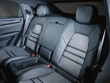PORSCHE Cayenne GTS Coupé Leichtbau Sport Paket Carbon
