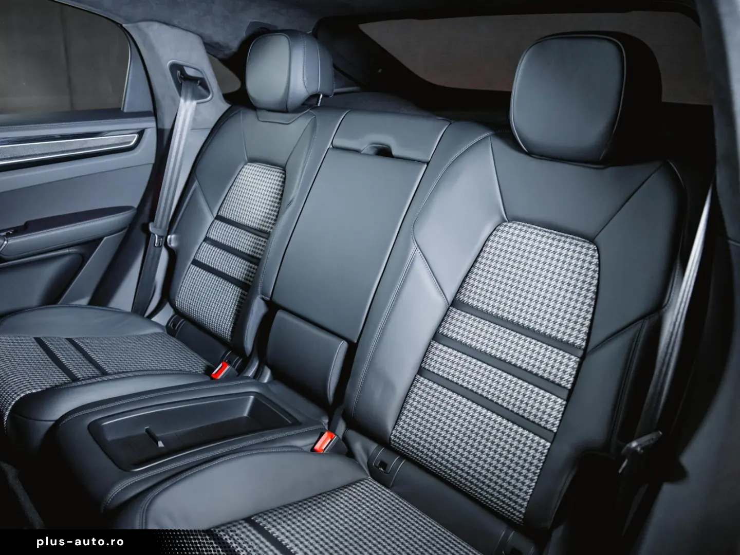PORSCHE Cayenne GTS Coupé Leichtbau Sport Paket Carbon