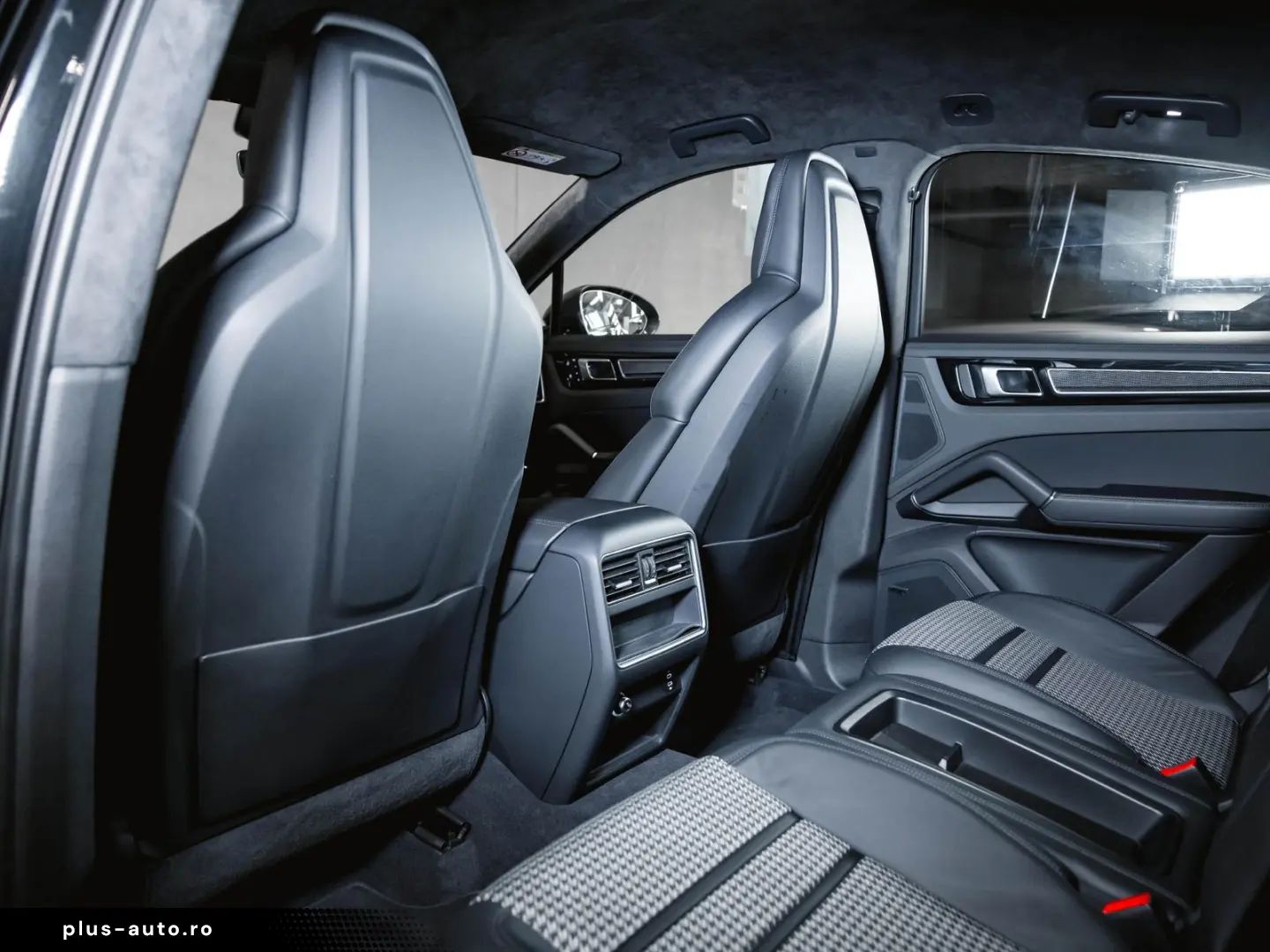 PORSCHE Cayenne GTS Coupé Leichtbau Sport Paket Carbon