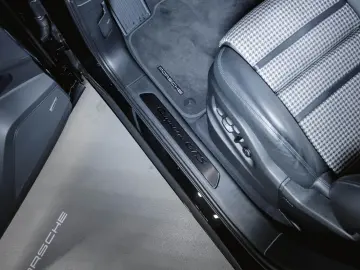 PORSCHE Cayenne GTS Coupé Leichtbau Sport Paket Carbon