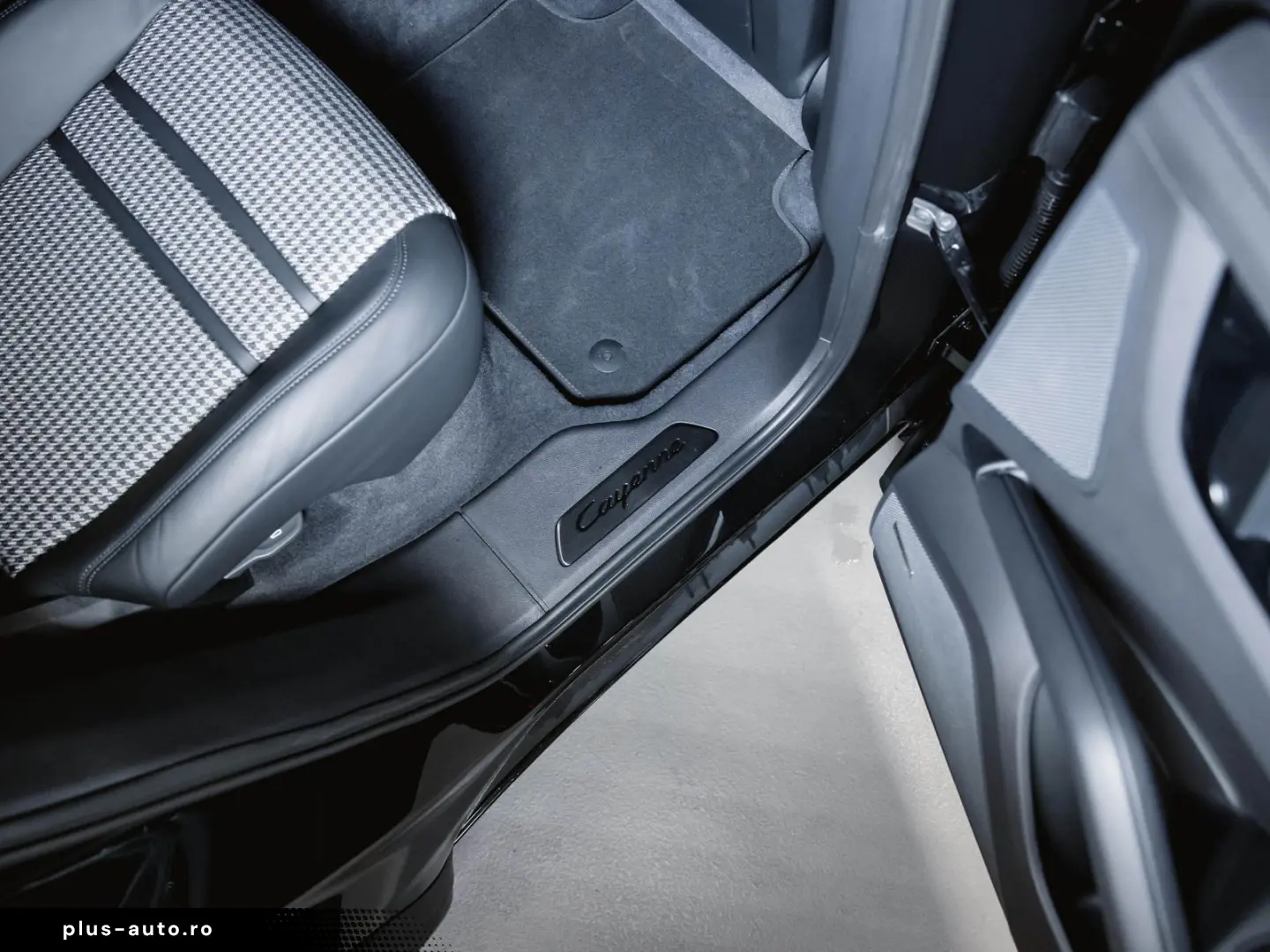 PORSCHE Cayenne GTS Coupé Leichtbau Sport Paket Carbon