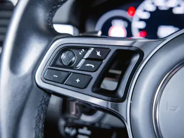 PORSCHE Cayenne GTS Coupé Leichtbau Sport Paket Carbon