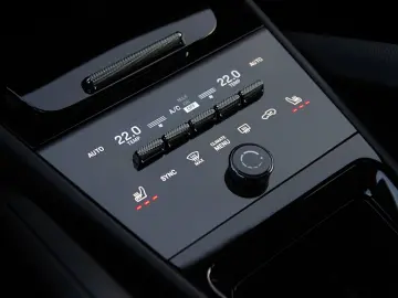 PORSCHE Cayenne 21 RS-Spyder Luft Pano ACC BOSE LHZ 360