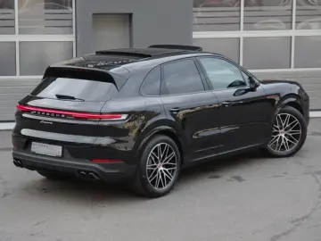 PORSCHE Cayenne 21 RS-Spyder Luft Pano ACC BOSE LHZ 360