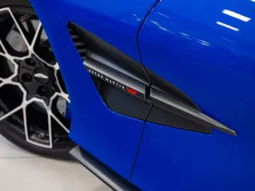 ASTON MARTIN Vanquish Volante Morpheus Blue Full Options