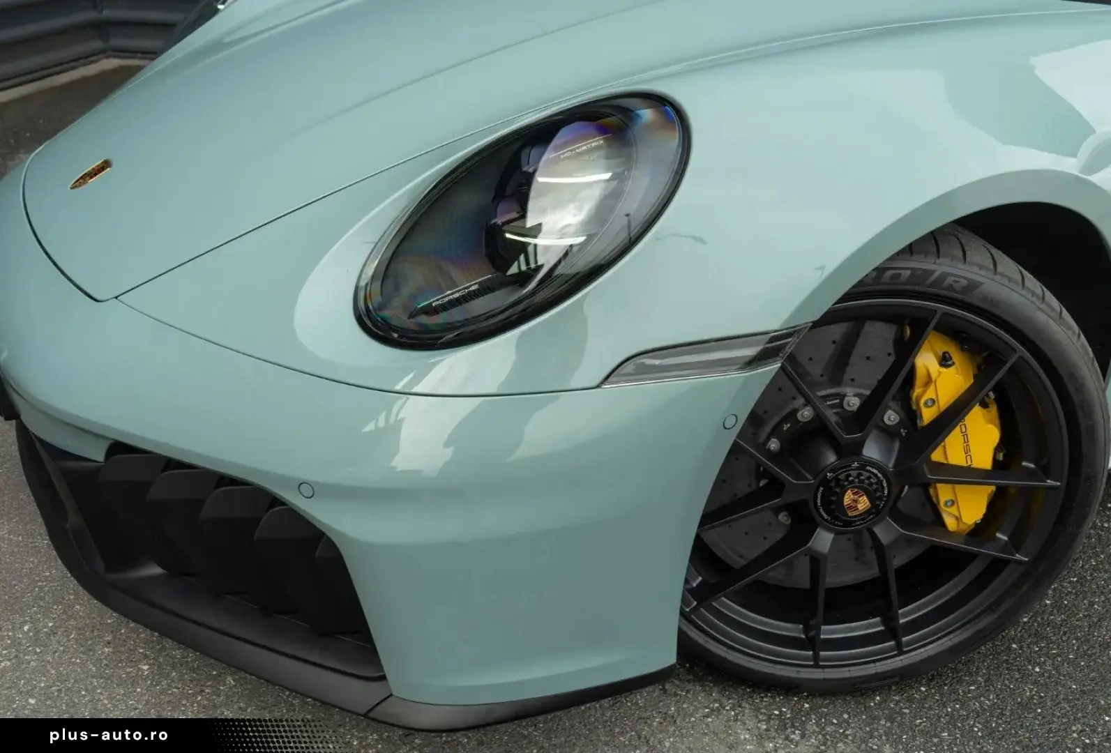 PORSCHE 992 911 Targa 4 GTS