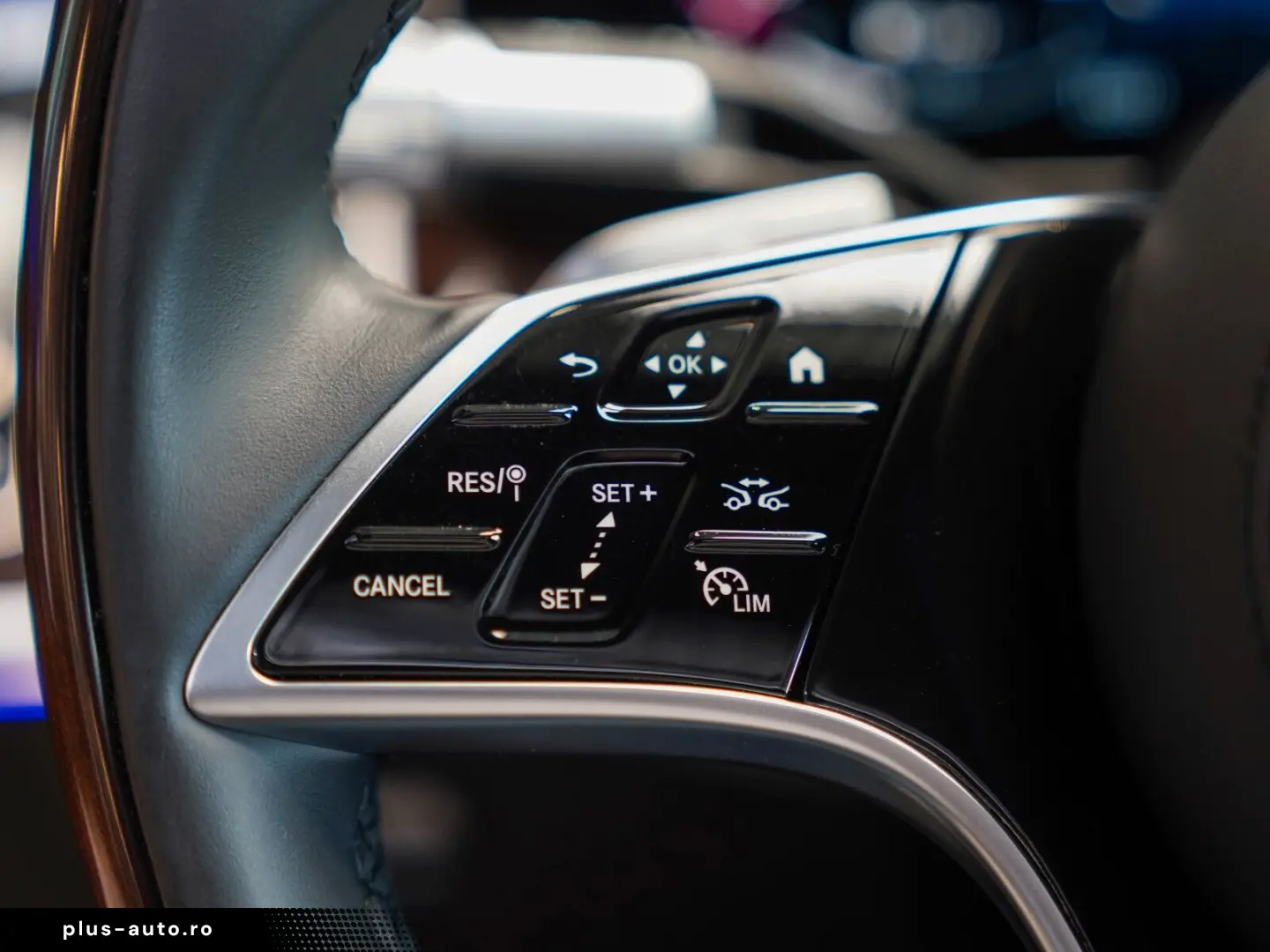 MERCEDES-BENZ S 680 MAYBACH Zweifarbenlackierung verdesilber