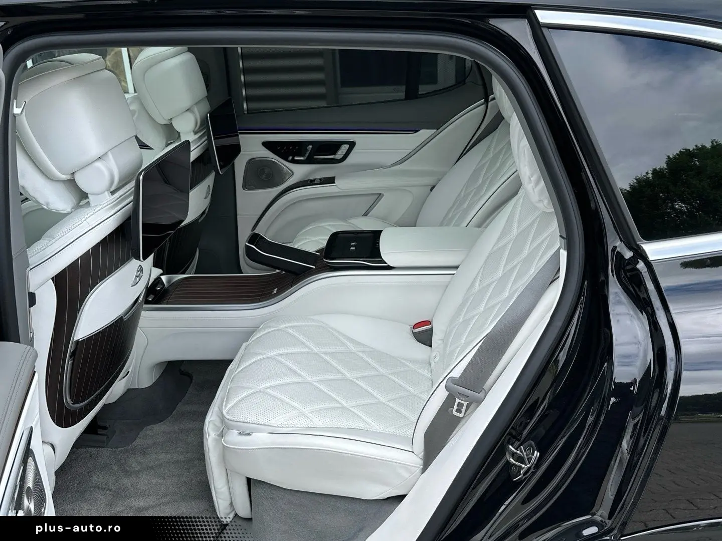 MERCEDES-BENZ EQS 680 SUV Maybach First-Class Chaffe&hellip;