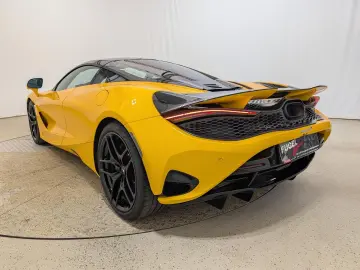 MCLAREN Coupé VOLCANO