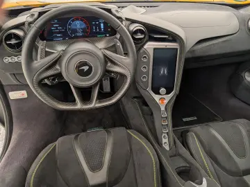 MCLAREN Coupé VOLCANO