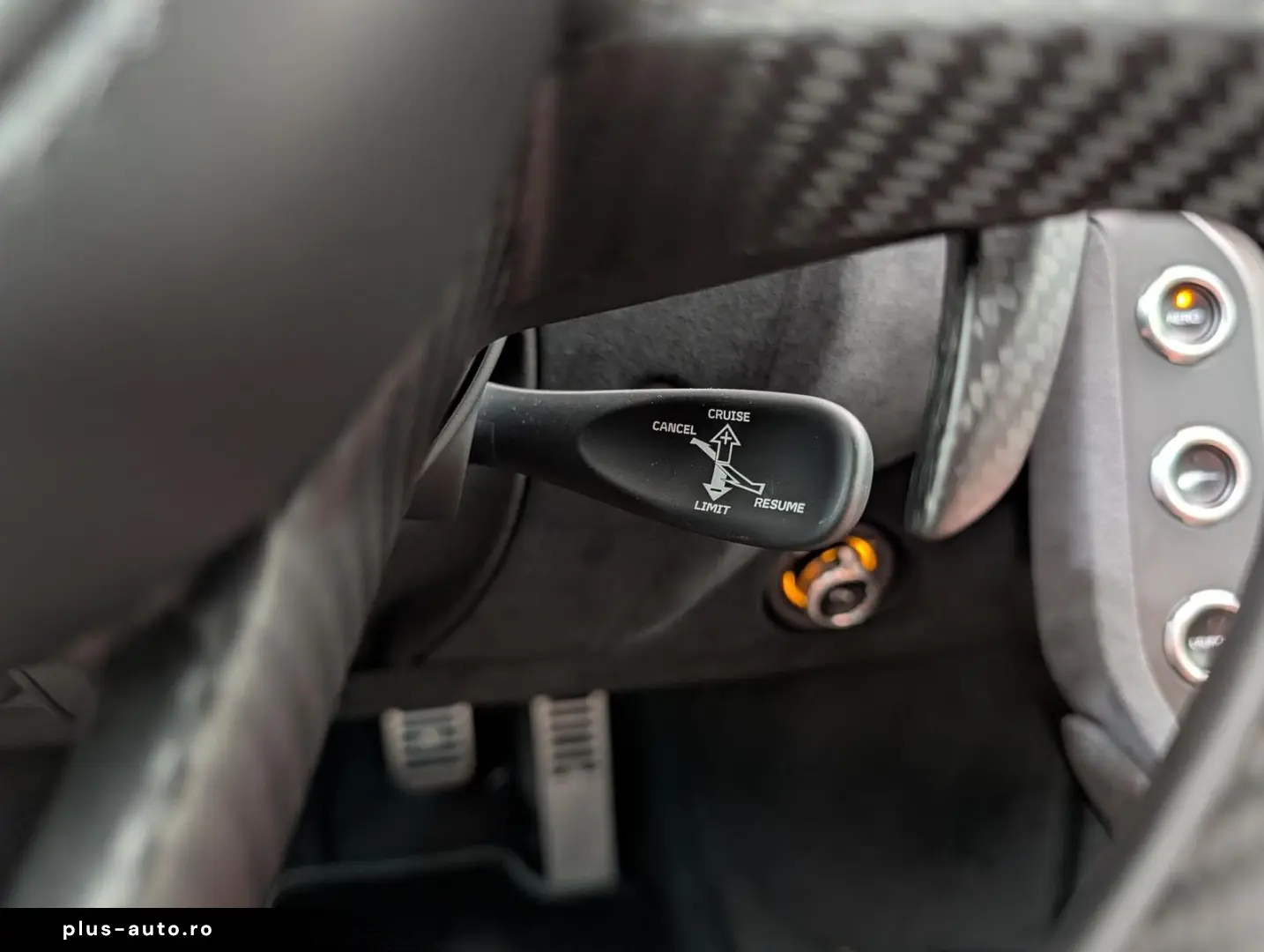MCLAREN Coupé VOLCANO
