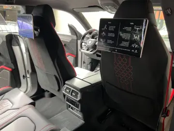 LAMBORGHINI Urus Performante Full Carbon Rear Seat Entertain