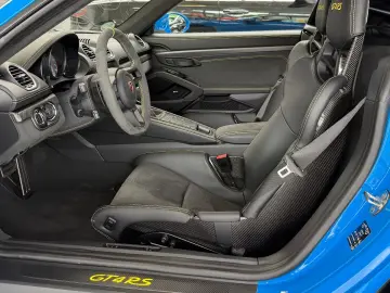 PORSCHE 718 GT4 RS Lift Clubsport Approved