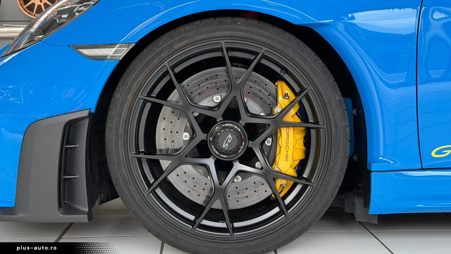 PORSCHE 718 GT4 RS Lift Clubsport Approved