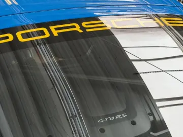 PORSCHE 718 GT4 RS Lift Clubsport Approved