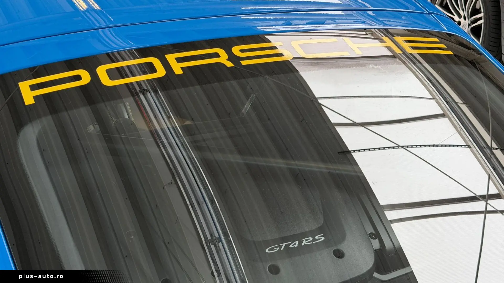 PORSCHE 718 GT4 RS Lift Clubsport Approved