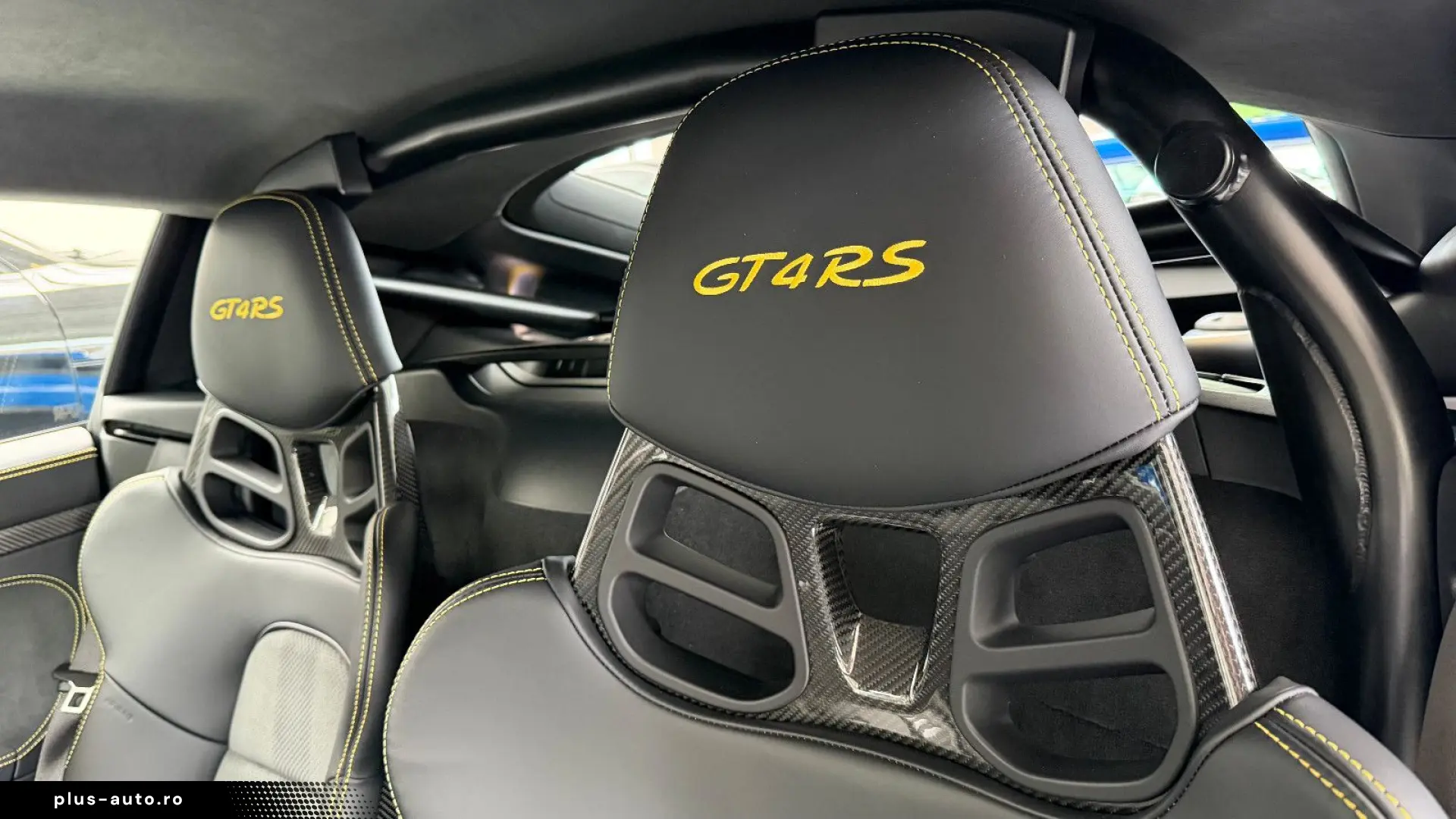 PORSCHE 718 GT4 RS Lift Clubsport Approved