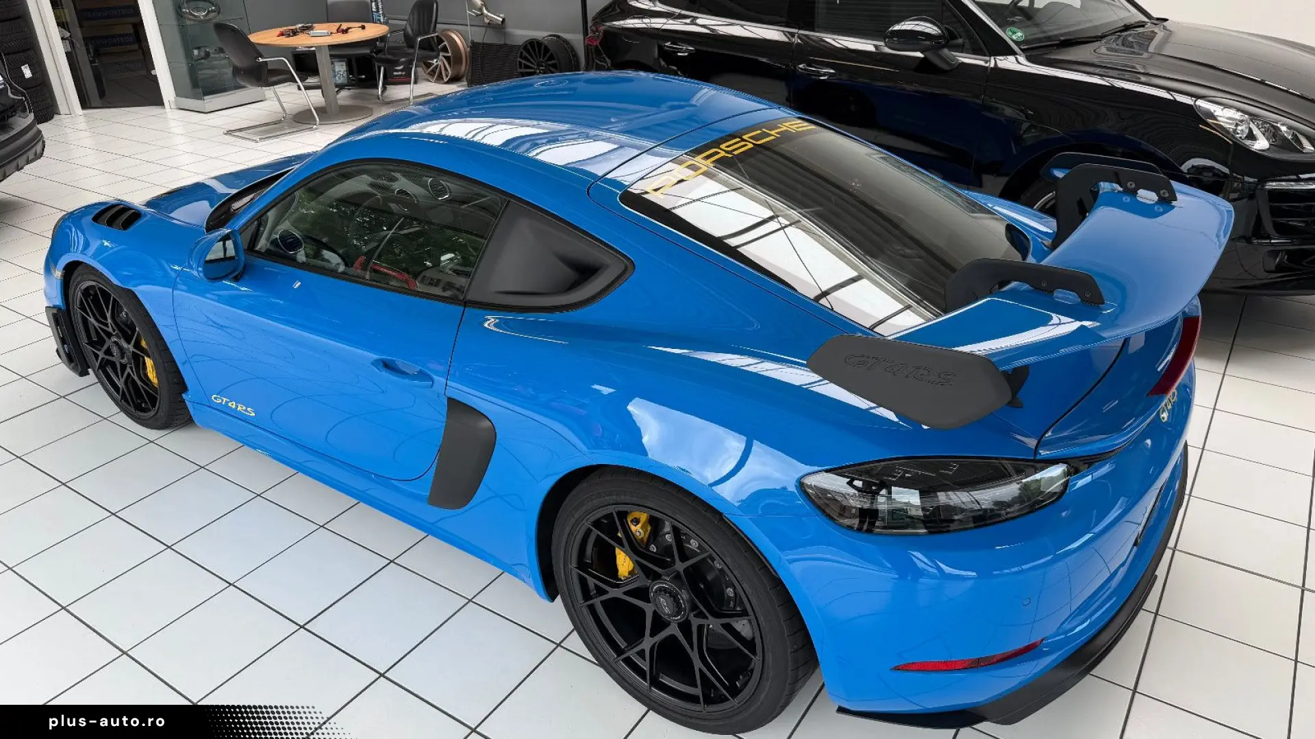PORSCHE 718 GT4 RS Lift Clubsport Approved