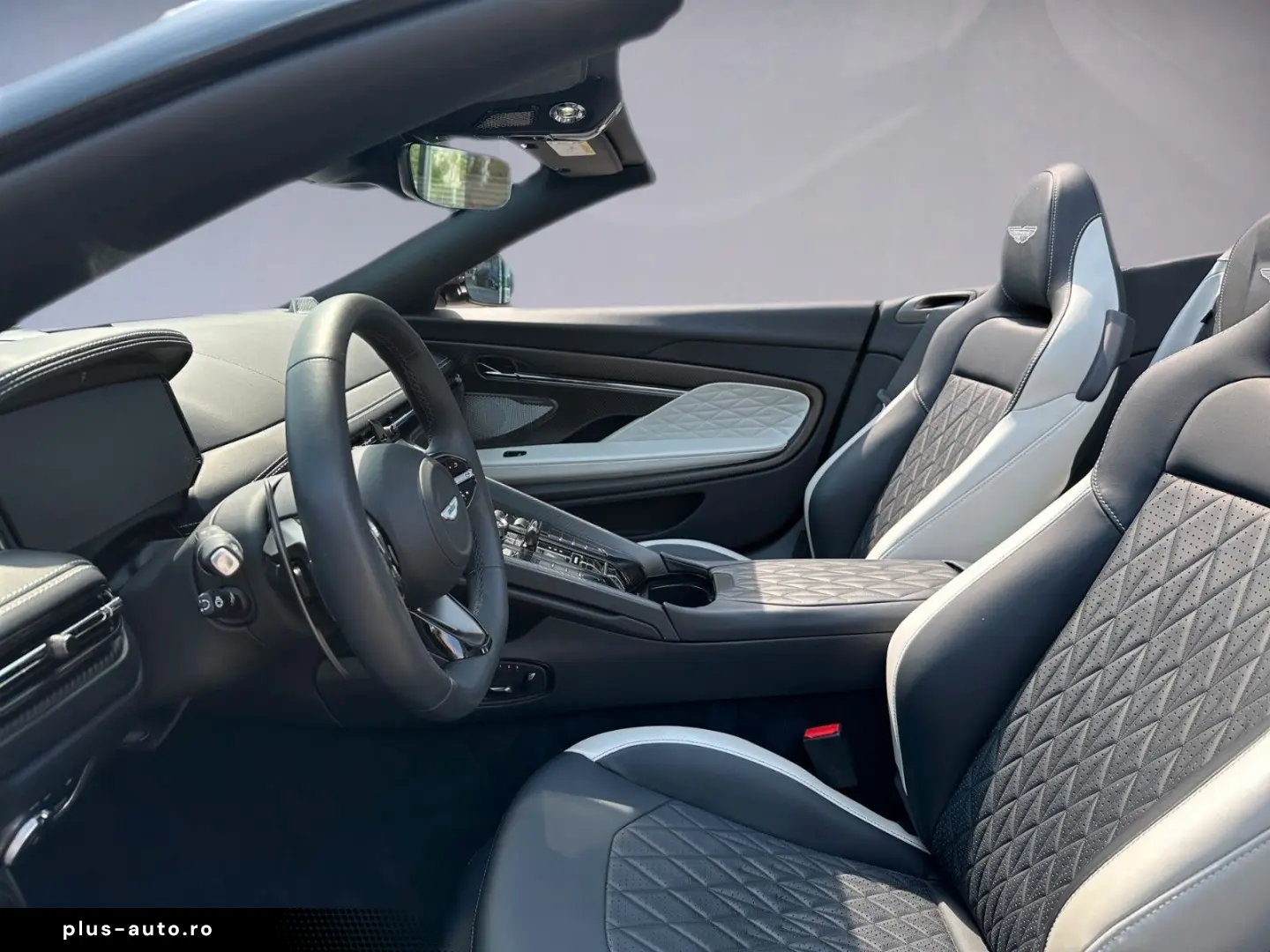 ASTON MARTIN DB12 2025 — imagine 7