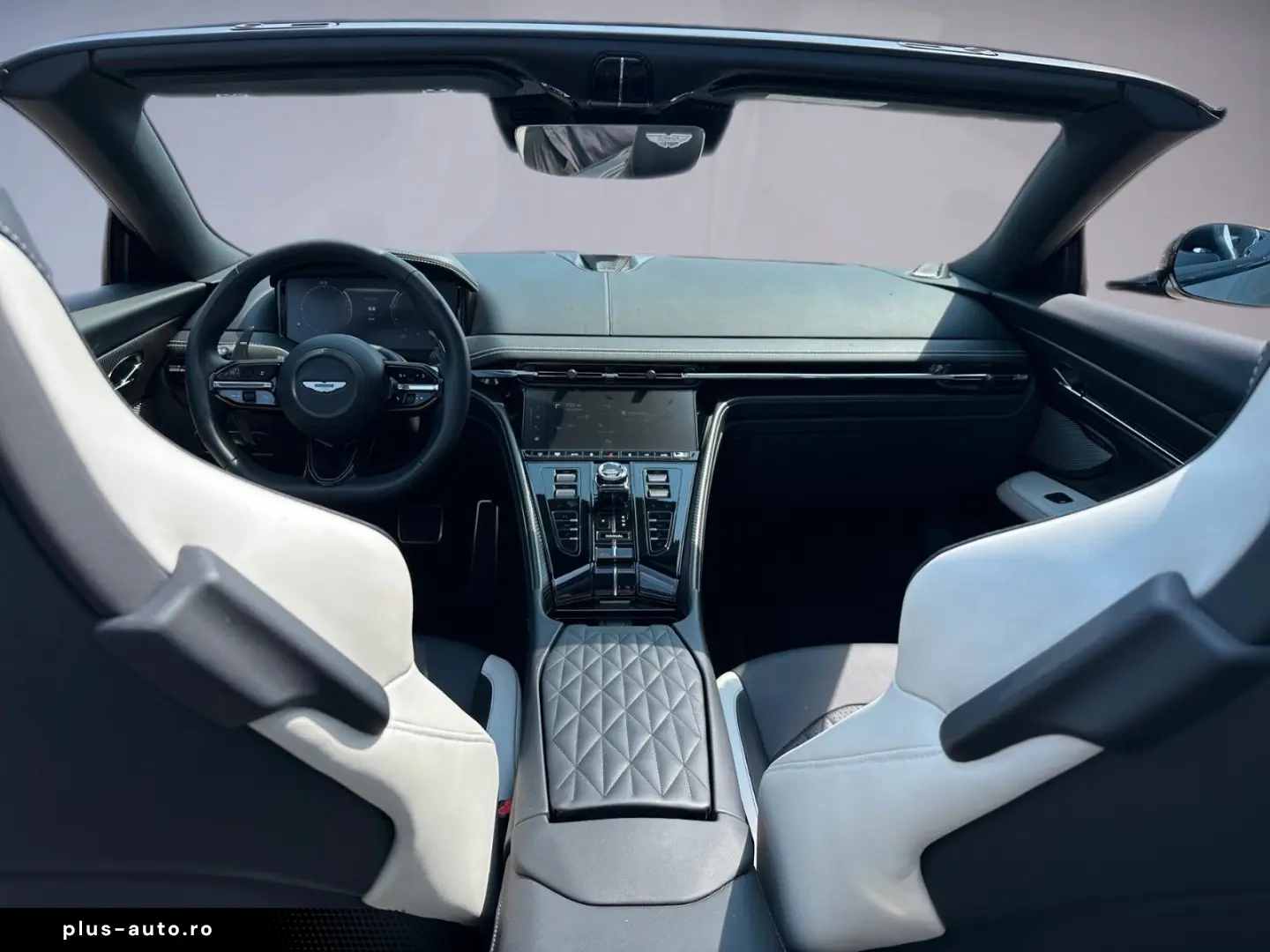 ASTON MARTIN DB12 2025 — imagine 9