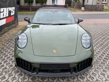 PORSCHE 911 Carrera GTS T-Hybrid Cabrio PTS Manufaktur