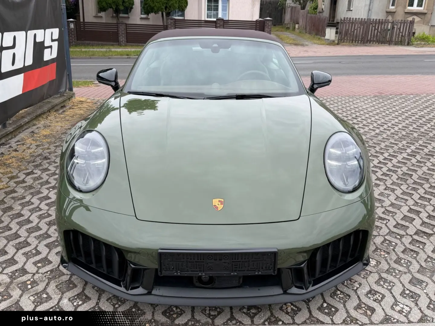 PORSCHE 911 Carrera GTS T-Hybrid Cabrio PTS Manufaktur