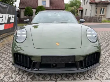 PORSCHE 911 Carrera GTS T-Hybrid Cabrio PTS Manufaktur