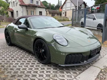 PORSCHE 911 Carrera GTS T-Hybrid Cabrio PTS Manufaktur