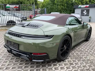 PORSCHE 911 Carrera GTS T-Hybrid Cabrio PTS Manufaktur