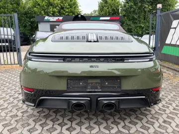 PORSCHE 911 Carrera GTS T-Hybrid Cabrio PTS Manufaktur