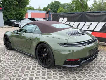 PORSCHE 911 Carrera GTS T-Hybrid Cabrio PTS Manufaktur
