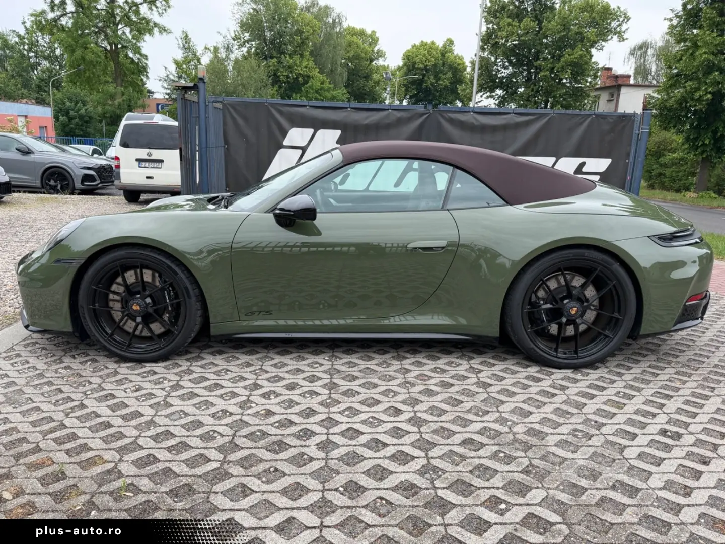 PORSCHE 911 Carrera GTS T-Hybrid Cabrio PTS Manufaktur