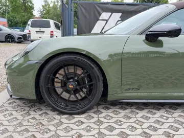 PORSCHE 911 Carrera GTS T-Hybrid Cabrio PTS Manufaktur