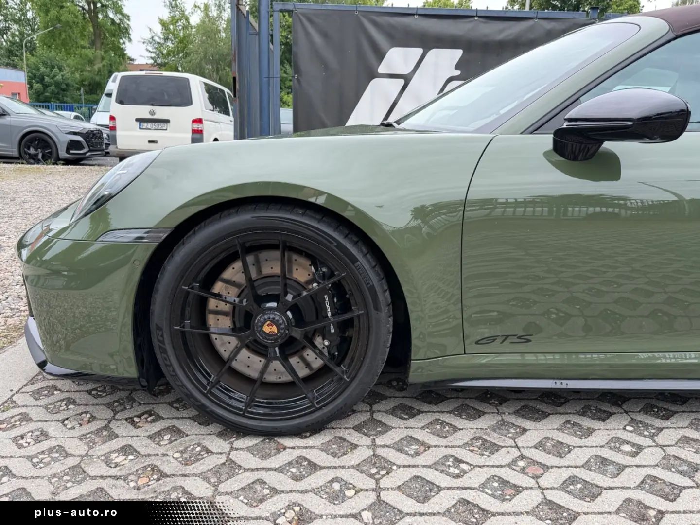 PORSCHE 911 Carrera GTS T-Hybrid Cabrio PTS Manufaktur