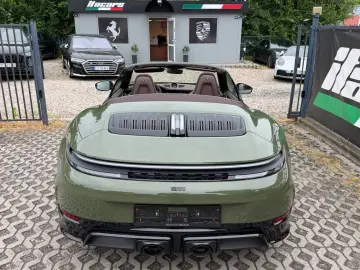 PORSCHE 911 Carrera GTS T-Hybrid Cabrio PTS Manufaktur