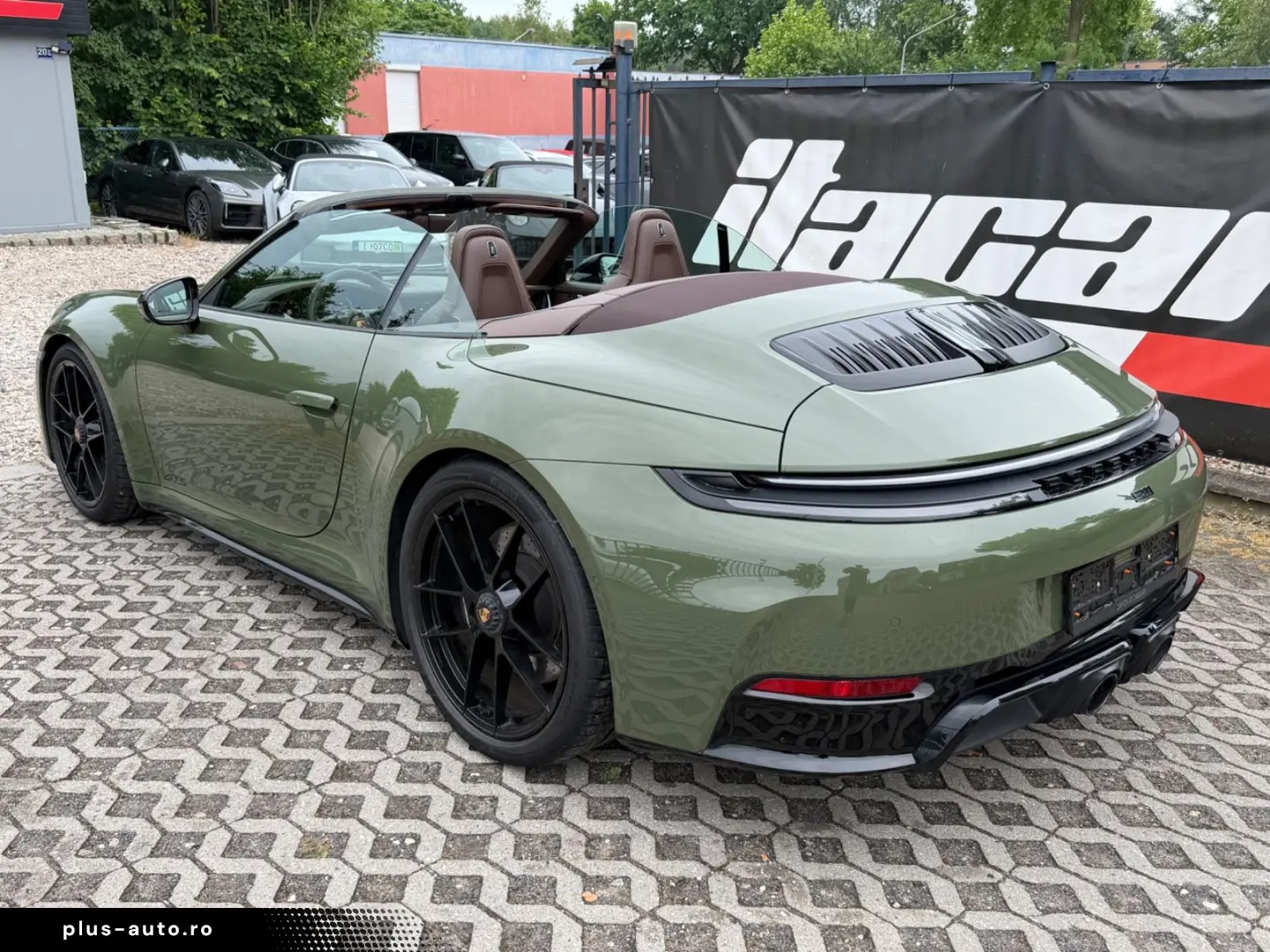 PORSCHE 911 Carrera GTS T-Hybrid Cabrio PTS Manufaktur