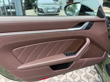 PORSCHE 911 Carrera GTS T-Hybrid Cabrio PTS Manufaktur