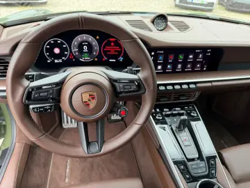 PORSCHE 911 Carrera GTS T-Hybrid Cabrio PTS Manufaktur