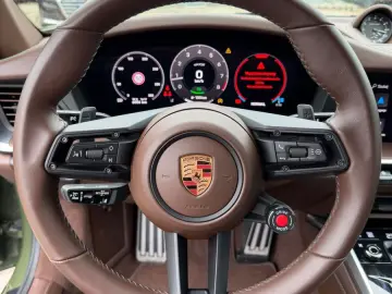 PORSCHE 911 Carrera GTS T-Hybrid Cabrio PTS Manufaktur