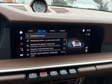 PORSCHE 911 Carrera GTS T-Hybrid Cabrio PTS Manufaktur