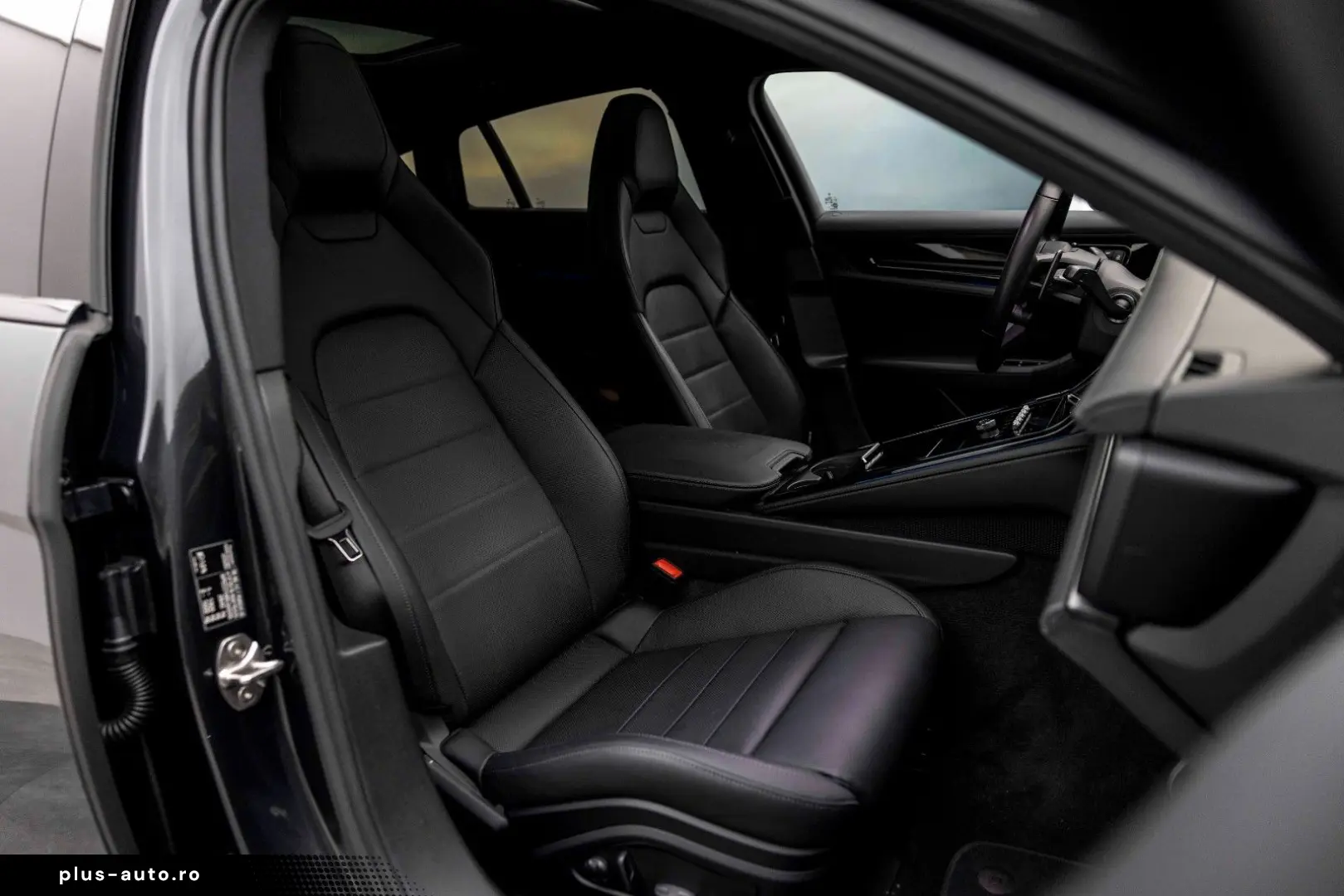PORSCHE PANAMERA 4S E-HYBRID SPORTDESIGN VOLL!